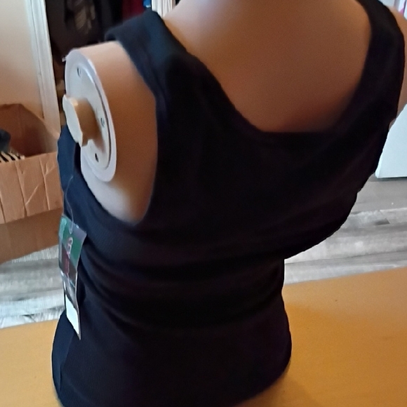 Black 'Sex and the City' Tank Top - Picture 4 of 4